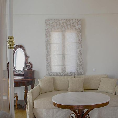 Emilia Luxury Apartments Megas Gialos - Nites Exterior photo