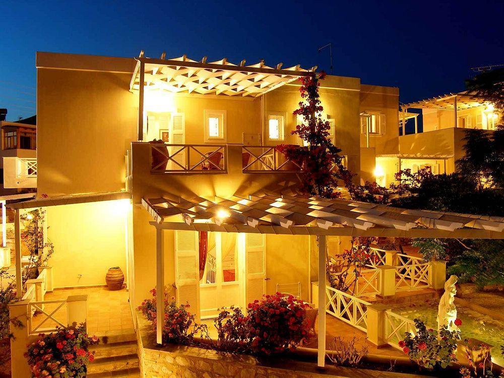Emilia Luxury Apartments Megas Gialos - Nites Exterior photo