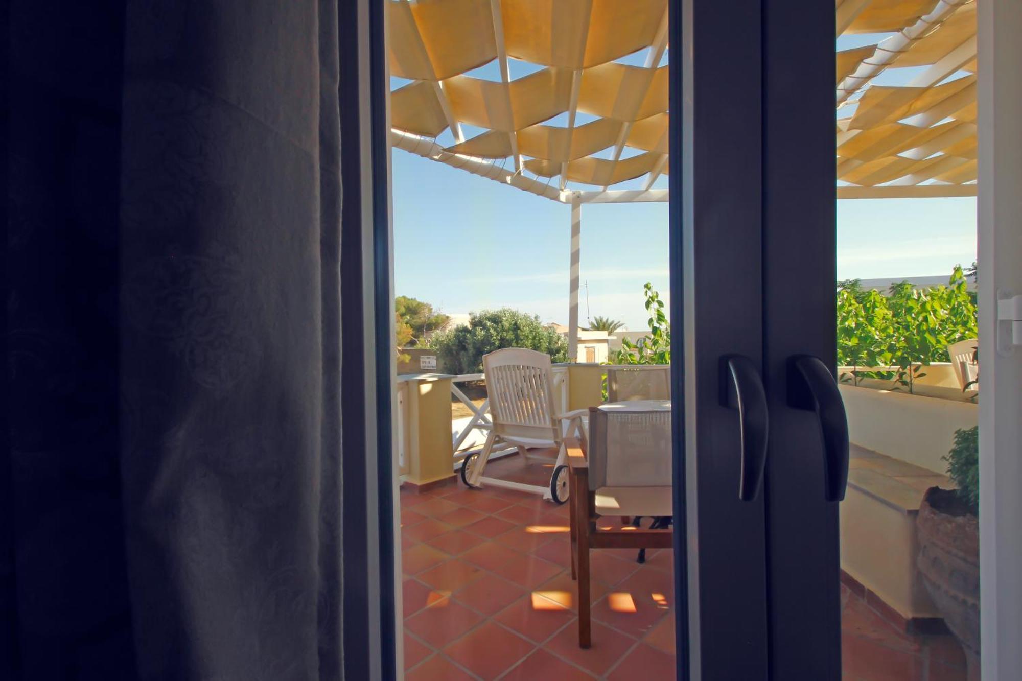 Emilia Luxury Apartments Megas Gialos - Nites Exterior photo