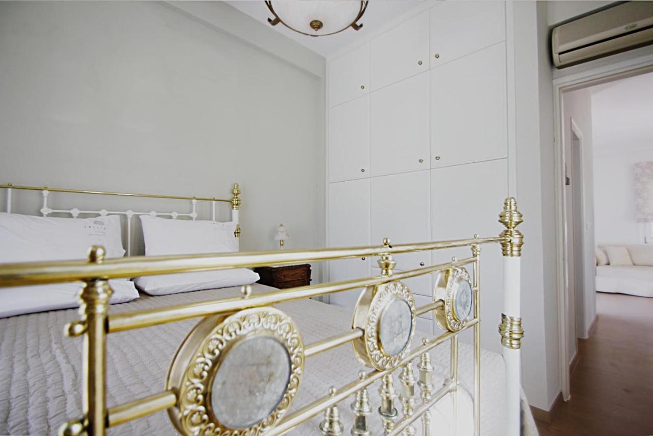 Emilia Luxury Apartments Megas Gialos - Nites Exterior photo