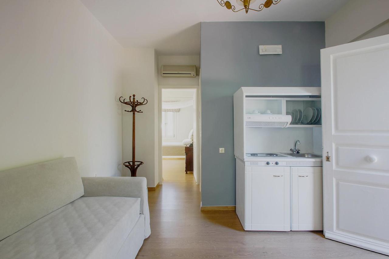 Emilia Luxury Apartments Megas Gialos - Nites Exterior photo